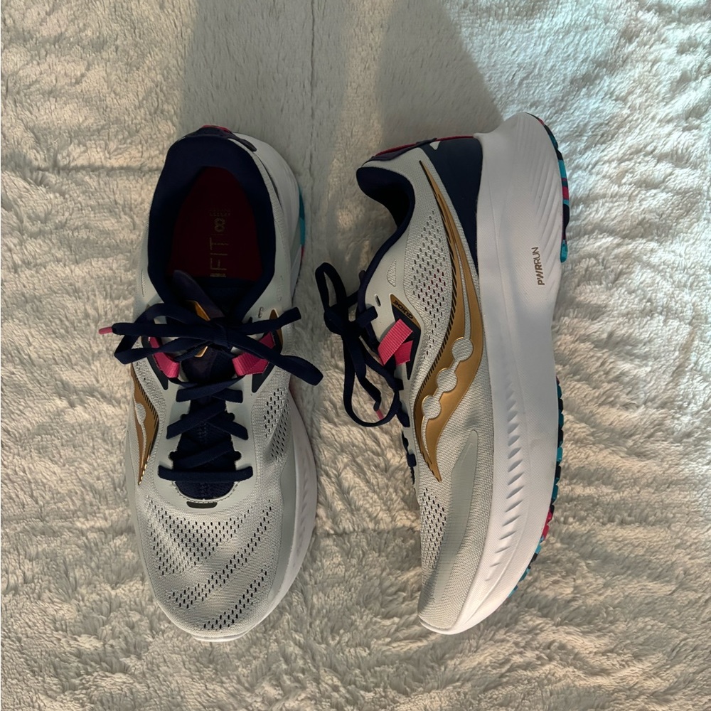 SAUCONY PwrRun
